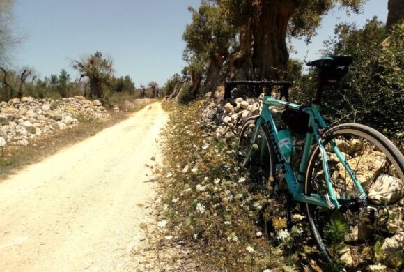 5 avventure in bici da gravel in Puglia